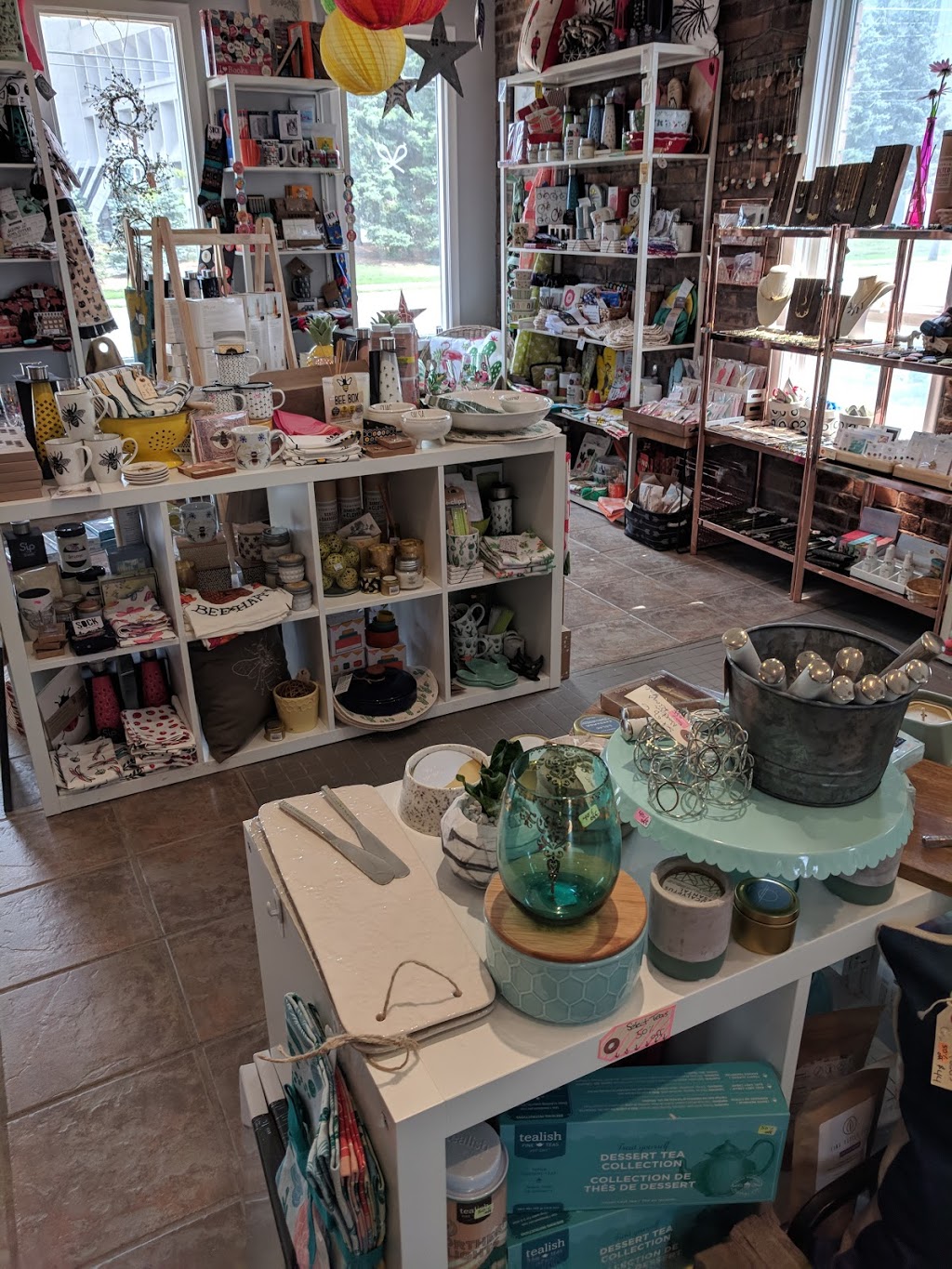Gifted Waterloo | 181 Park St, Waterloo, ON N2L 1Y7, Canada | Phone: (519) 208-4438