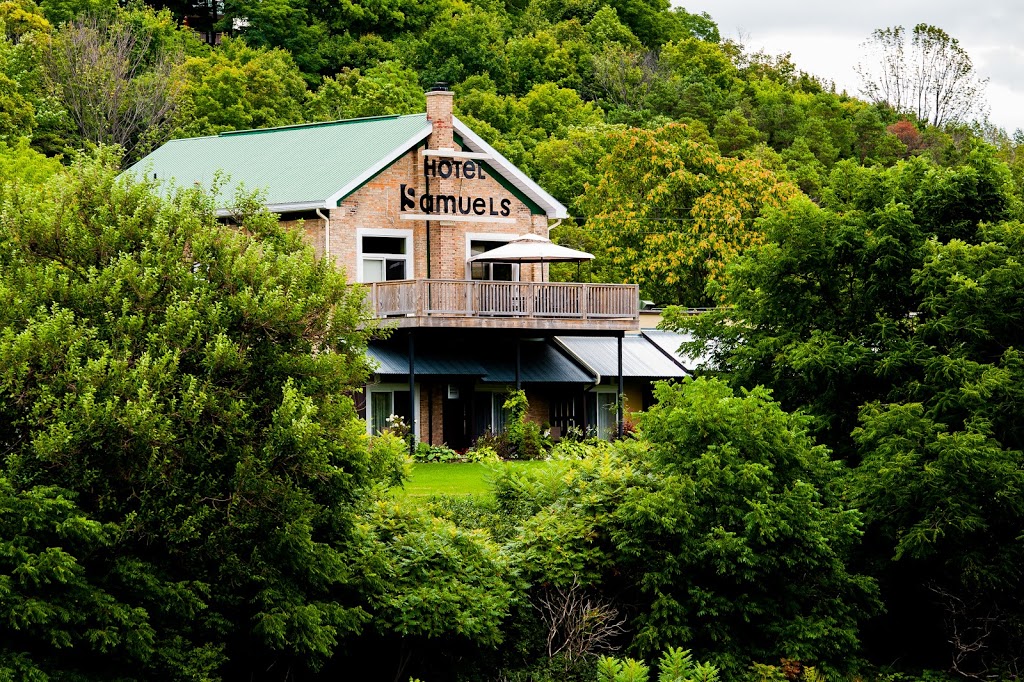 Samuels Hotel | 34031 Saltford Rd, Goderich, ON N7A 4C6, Canada | Phone: (519) 524-1371