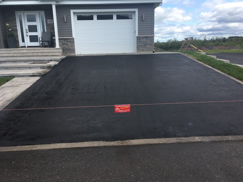 Lambert & Bergeron Asphalte | 133 Rte du Cap, Saint-Apollinaire, QC G0S 2E0, Canada | Phone: (418) 881-4110