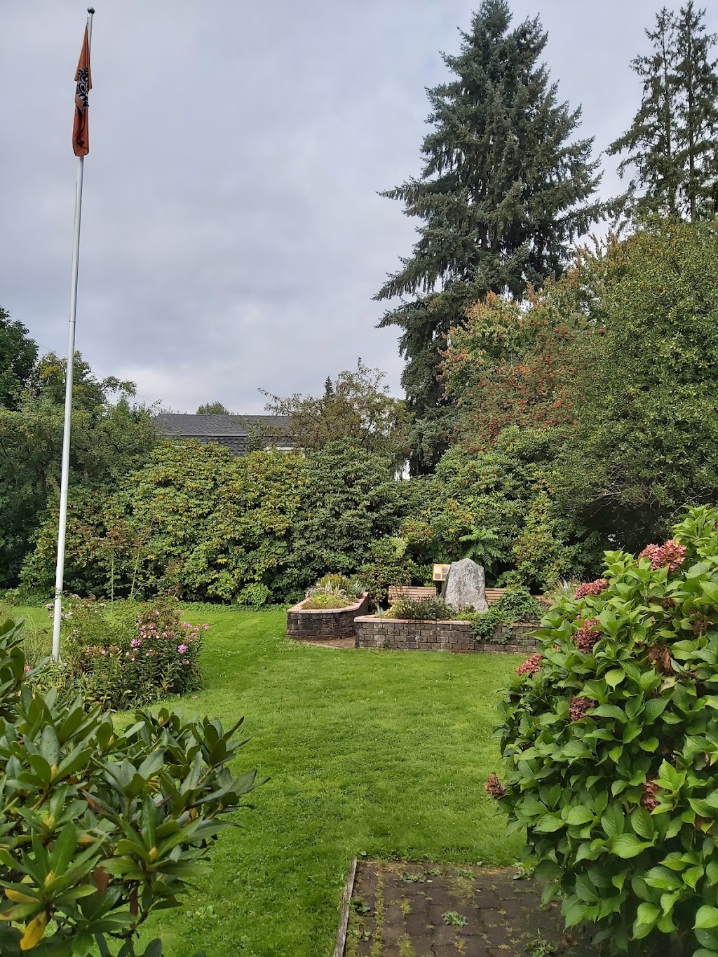 Acorn and Bumblebee | 9160 Church St, Langley Twp, BC V1M 2R6, Canada | Phone: (604) 761-5775