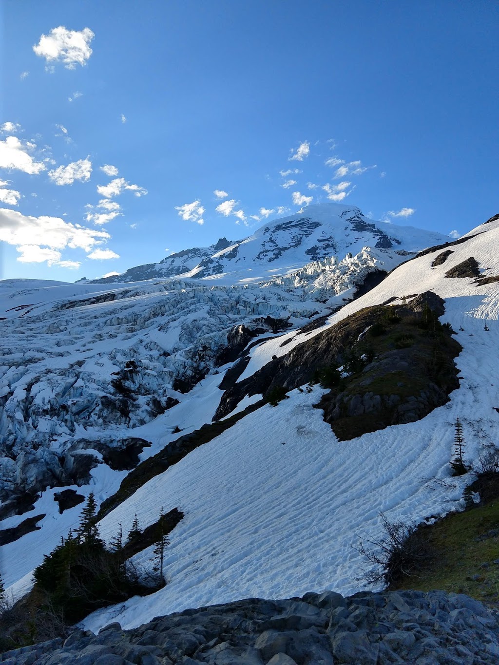 Coleman Glacier Lunch Bluff | Deming, WA 98244, USA