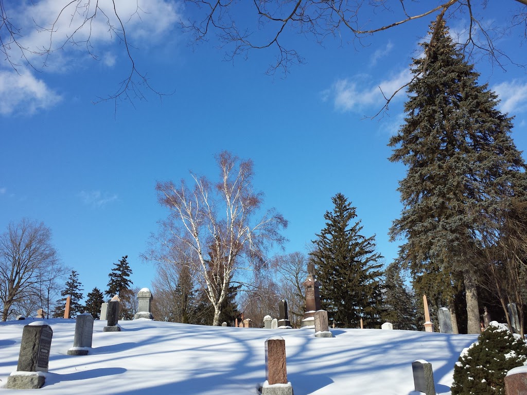 Newmarket Cemetery | 112 Main St N, Newmarket, ON L3Y 4A1, Canada | Phone: (905) 836-5133