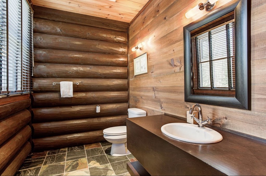 Chalet du Rêve Tremblant | 34 Chem. des Pruches, Lac-Supérieur, QC J0T 1J0, Canada | Phone: (416) 735-2311