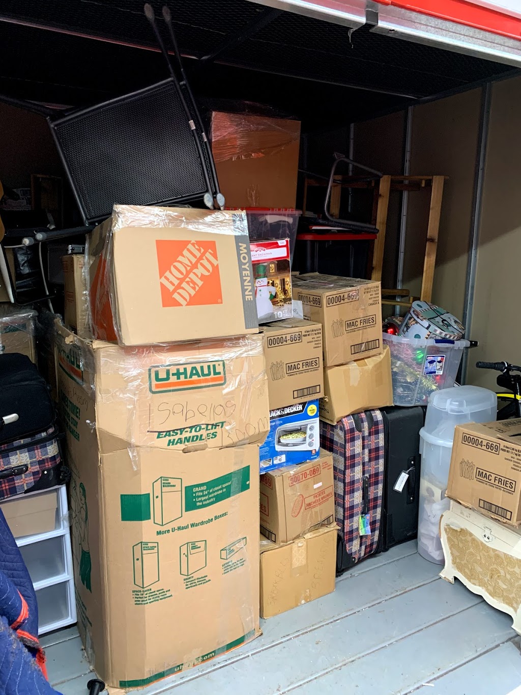 Home On Truck | 2020 Don Mills Rd, Toronto, ON M3A 3R6, Canada | Phone: (647) 619-2929