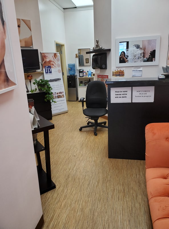 Pampers Beauty Spa | 1513 Lakewood Rd W Northwest, Edmonton, AB T6K 3S4, Canada | Phone: (780) 463-4100