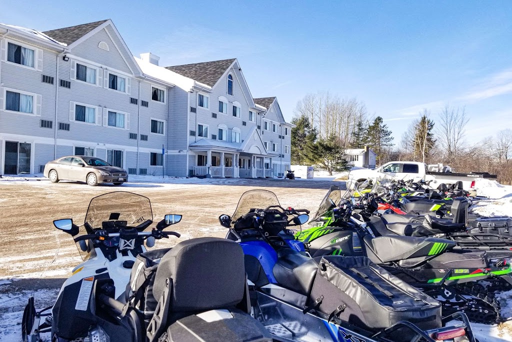 Rodeway Inn | 333 King George Hwy, Miramichi, NB E1V 1L2, Canada | Phone: (506) 627-1999