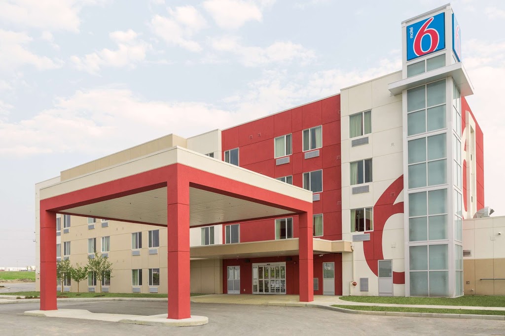 Motel 6 Airdrie AB | 133 Gateway Dr NE, Airdrie, AB T4B 0J6, Canada | Phone: (403) 960-0055