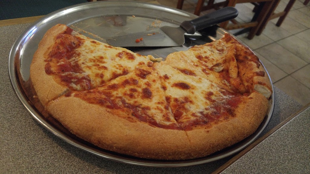 Restaurant Centrale Pizzeria | 7610 Rue Centrale, LaSalle, QC H8P 1K9, Canada | Phone: (514) 363-7444