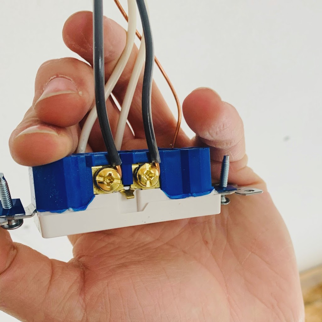 Eldridge Electric | 3468 27, Lyn, ON K0E 1M0, Canada | Phone: (613) 342-1885