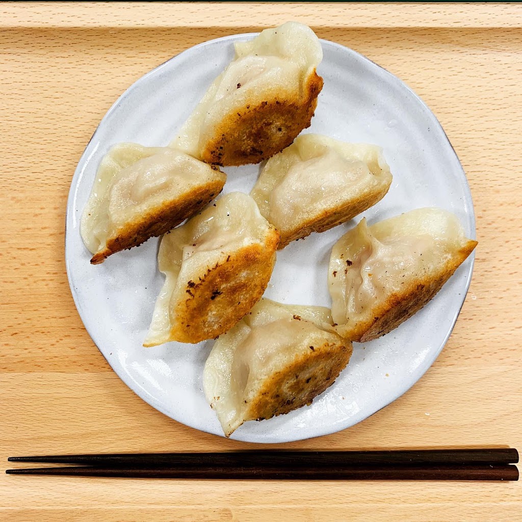 Dijon Dumpling Factory Ltd. | Canada, British Columbia, Richmond, Hammersmith Way, Unit 127邮政编码: V7A 5E2 | Phone: (778) 893-8286