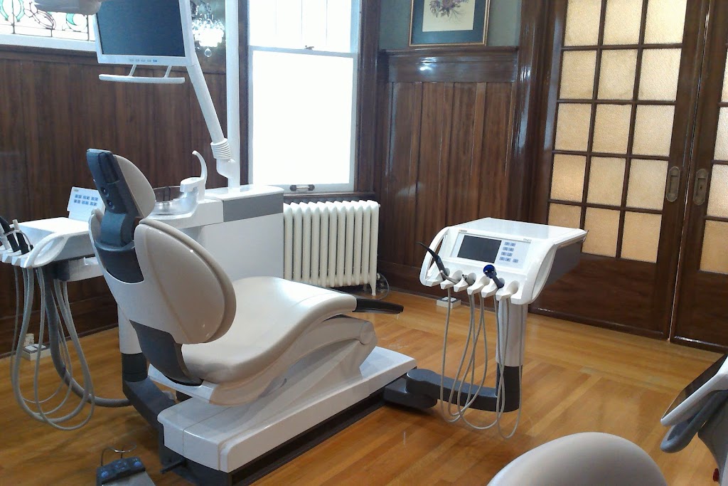 Collingwood Dentistry | 54 Third St, Collingwood, ON L9Y 1K3, Canada | Phone: (705) 293-7700