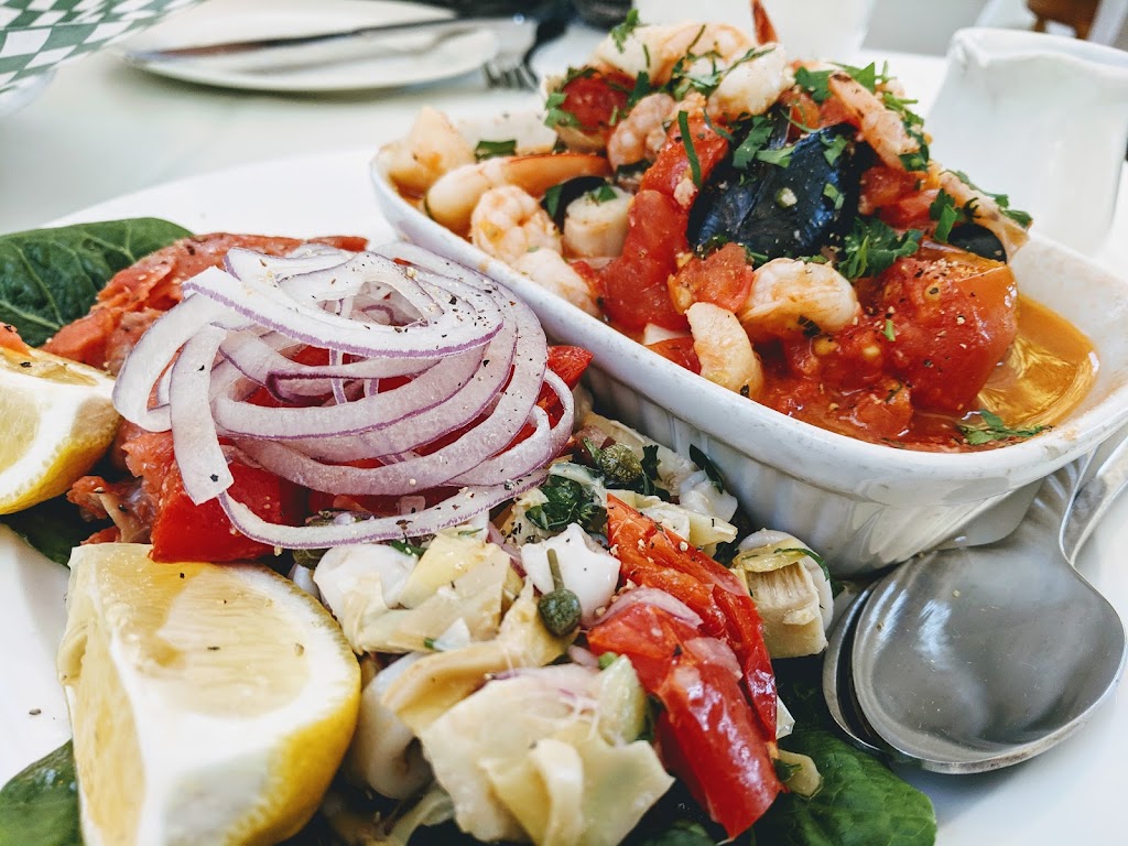 Cuckoo Trattoria and Pizzeria | 2310 Alberni Hwy, Coombs, BC V0R 1M0, Canada | Phone: (250) 248-6280