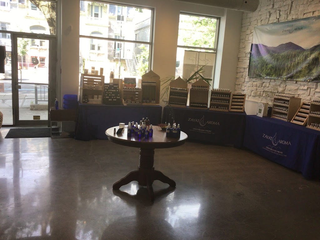 ZAYAT AROMA | 3951 R. Saint-Denis #3949, Montréal, QC H2W 2M4, Canada | Phone: (450) 534-1671