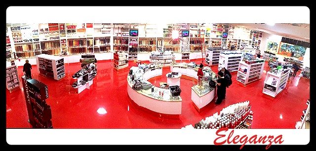 Éléganza | Près de lentrée 1, 3333 Rue du Carrefour, Québec, QC G1C 7E1, Canada | Phone: (418) 977-4110