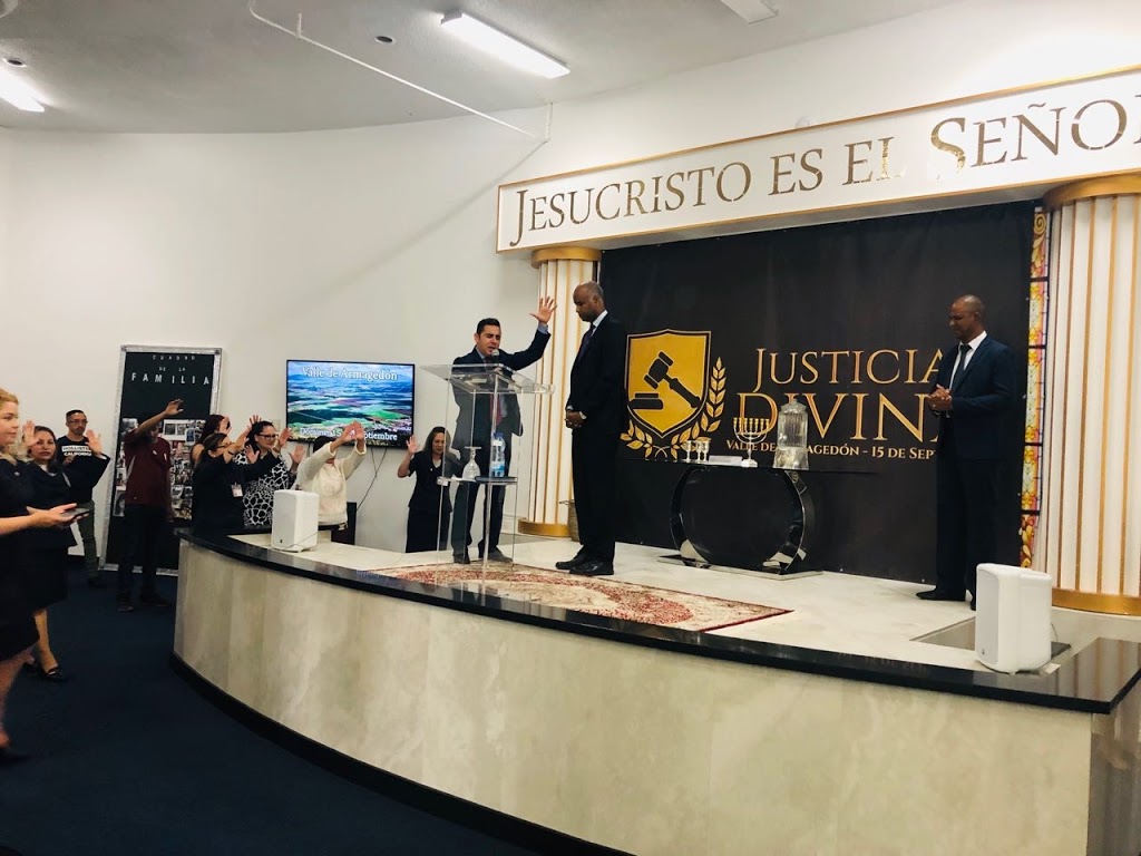 Iglesia Universal Toronto | 2420 Dufferin St 3rd Floor, York, ON M6E 3S8, Canada | Phone: (416) 558-6720