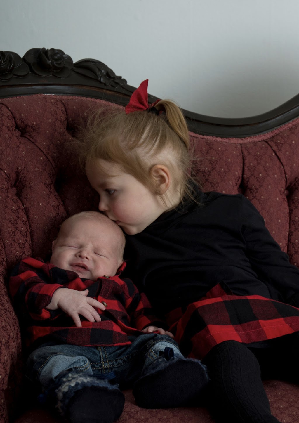 Tiffany Paradis Photography - Barrie | 149 Cardinal St, Barrie, ON L4M 6G2, Canada | Phone: (705) 791-8535