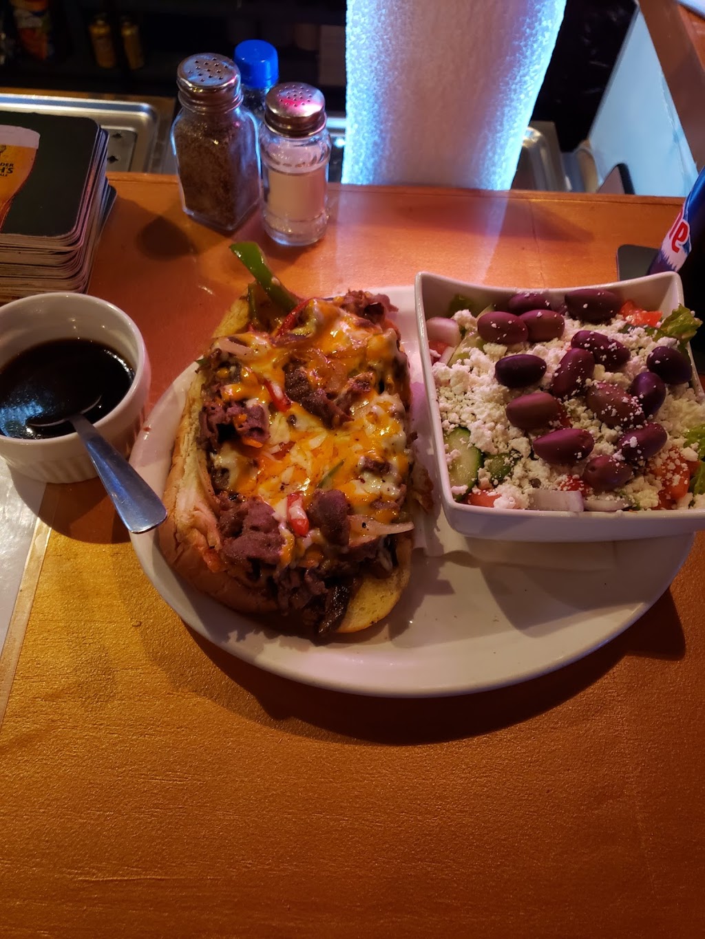 Colleens Pub | 245 Waverley Rd, Dartmouth, NS B2X 2C5, Canada | Phone: (902) 461-0075
