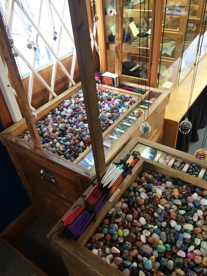 River Gems Gallery (2012 Inc) | 613 12 St, Invermere, BC V0A 1K0, Canada | Phone: (250) 342-0177