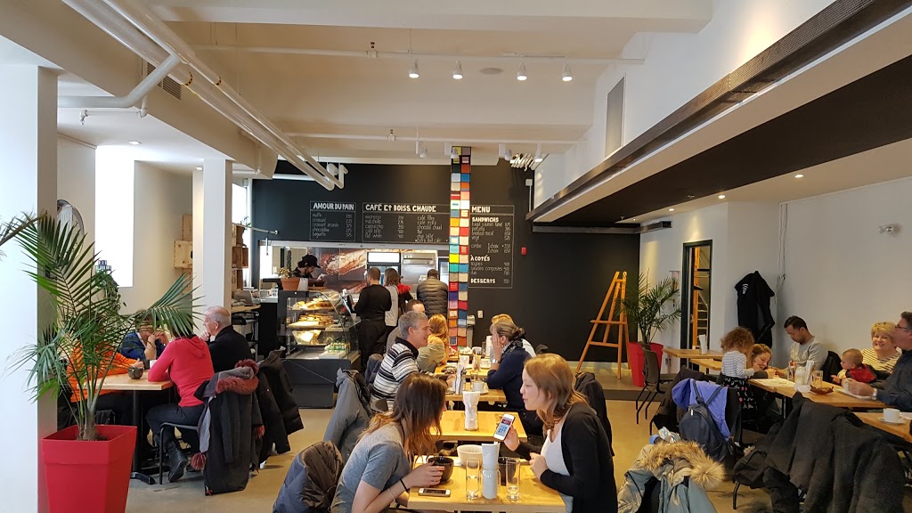 Les Touillés Café-Traiteur | 536 Boulevard Marie-Victorin, Boucherville, QC J4B 1W9, Canada | Phone: (514) 703-8678