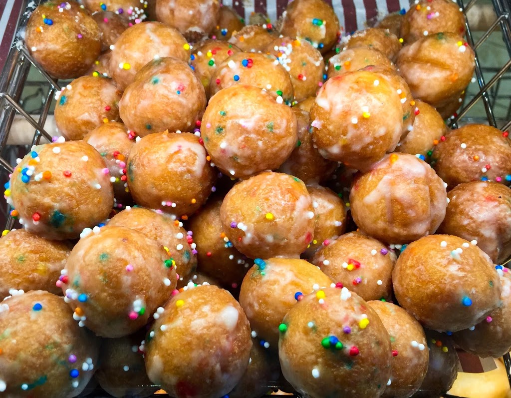 Tim Hortons | 1229 King St N, St. Jacobs, ON N0B 2N0, Canada | Phone: (519) 664-1544