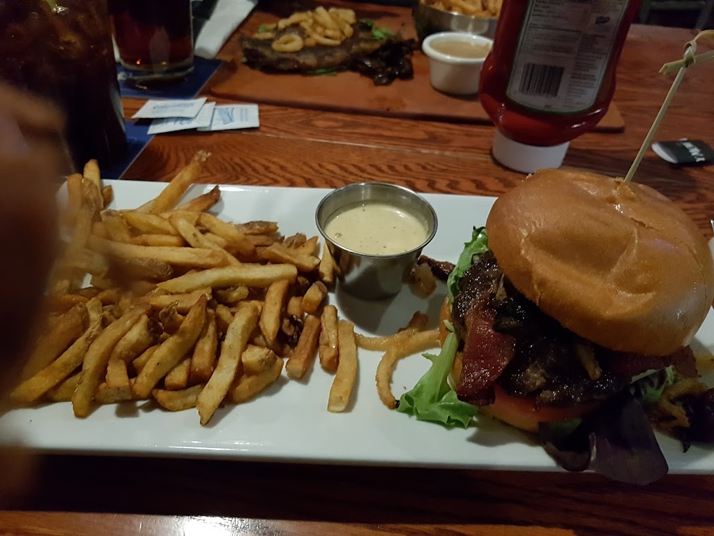 The Barley Mow Orleans | 2034 Tenth Line Rd, Orléans, ON K4A 4X4, Canada | Phone: (613) 841-5111