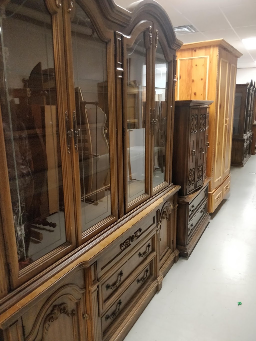 JRCC Furniture Depot | 1416 Centre St Unit 6, Thornhill, ON L4J 8A1, Canada | Phone: (416) 222-7105