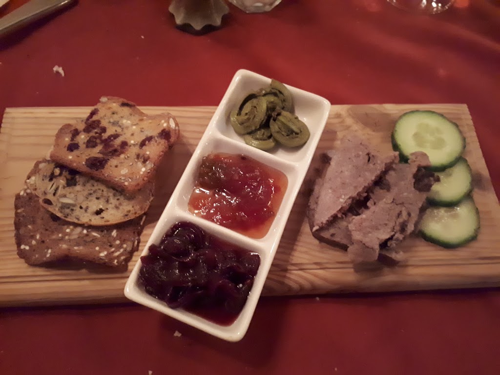 Auberge Carcajou | 305 Chem. Lévesque, Saint-David-de-Falardeau, QC G0V 1C0, Canada | Phone: (418) 673-1991