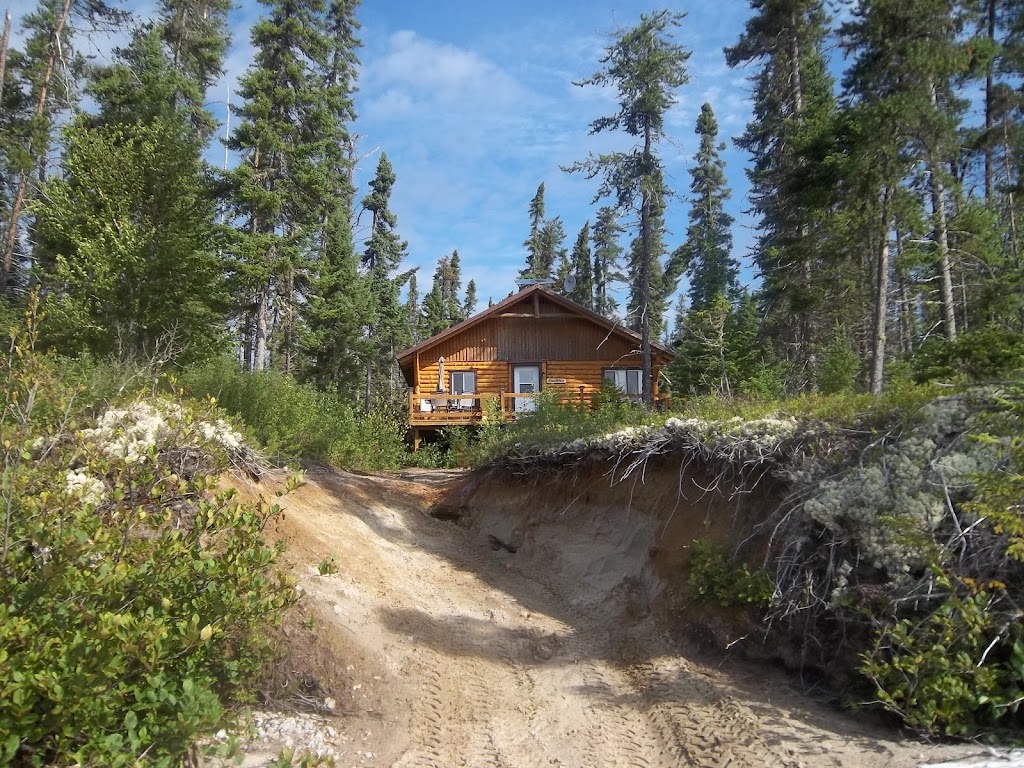 Aventurier du Gouin (L) | 239, ch des Lacs, Lac-Beauport, QC G3B 1C6, Canada | Phone: (418) 849-9215