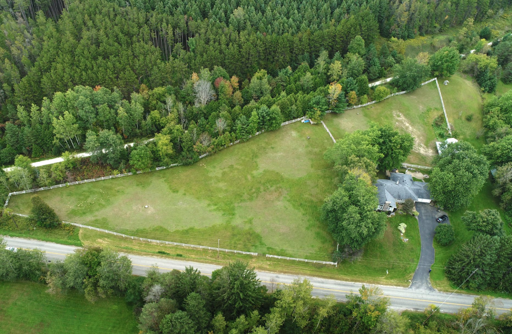 Patterson Pines Villa | 8283 Patterson Side Rd, Caledon East, ON L7E 3A5, Canada | Phone: (905) 462-6734