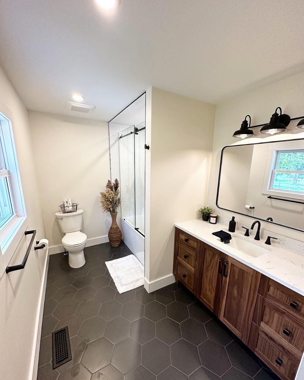 Modern Aspect Construction Inc. | 37437 Lake Line, Port Stanley, ON N5L 1J1, Canada | Phone: (519) 282-9082