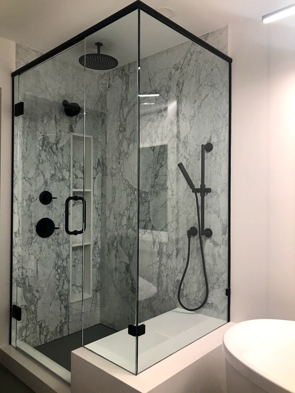 Future Tech Glass & Closet Organizers Ltd. | 12935 115 A Ave Unit #101, Surrey, BC V3R 2S2, Canada | Phone: (604) 594-5454
