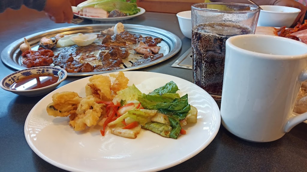 Ginseng Restaurant | 9261 34 Ave NW, Edmonton, AB T6E 5T5, Canada | Phone: (780) 450-3330