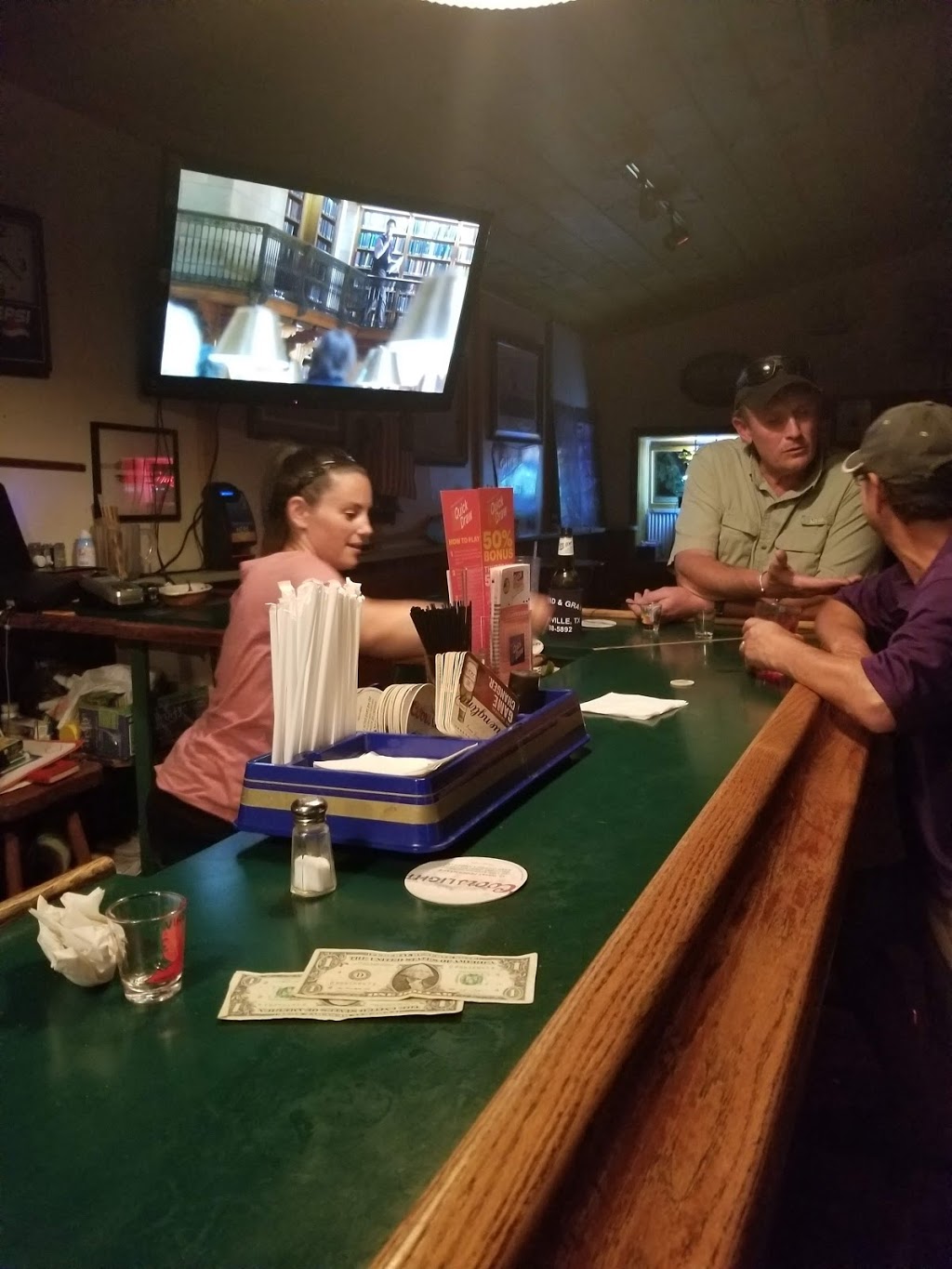 Captain Jacks | 361 Club St, Cape Vincent, NY 13618, USA | Phone: (315) 654-3333