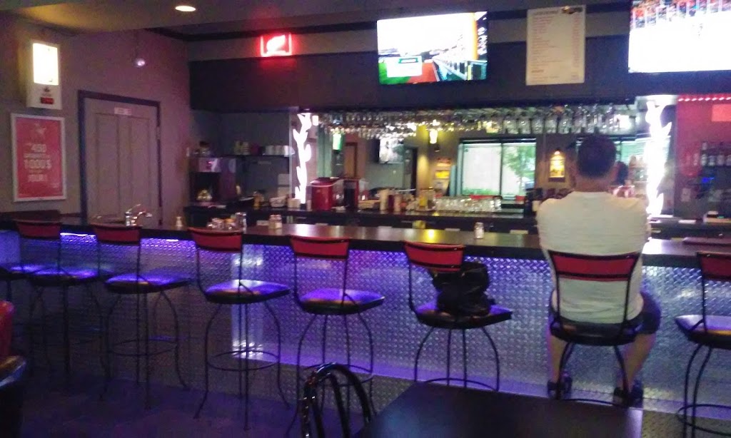 Ptit Pub de la 30 | 450 Bd Poliquin, Sorel-Tracy, QC J3P 6X4, Canada | Phone: (450) 743-1464