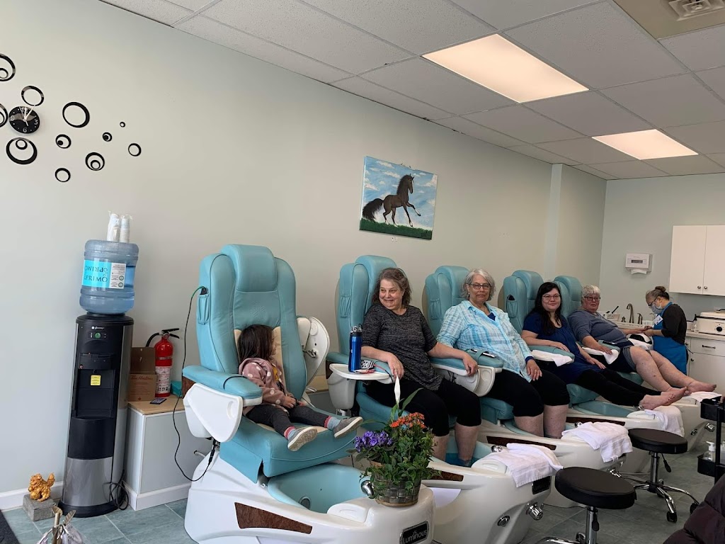 Hot Springs Nail Studio | 160 Lillooet Rd #103, Harrison Hot Springs, BC V0M 1K0, Canada | Phone: (604) 701-9636