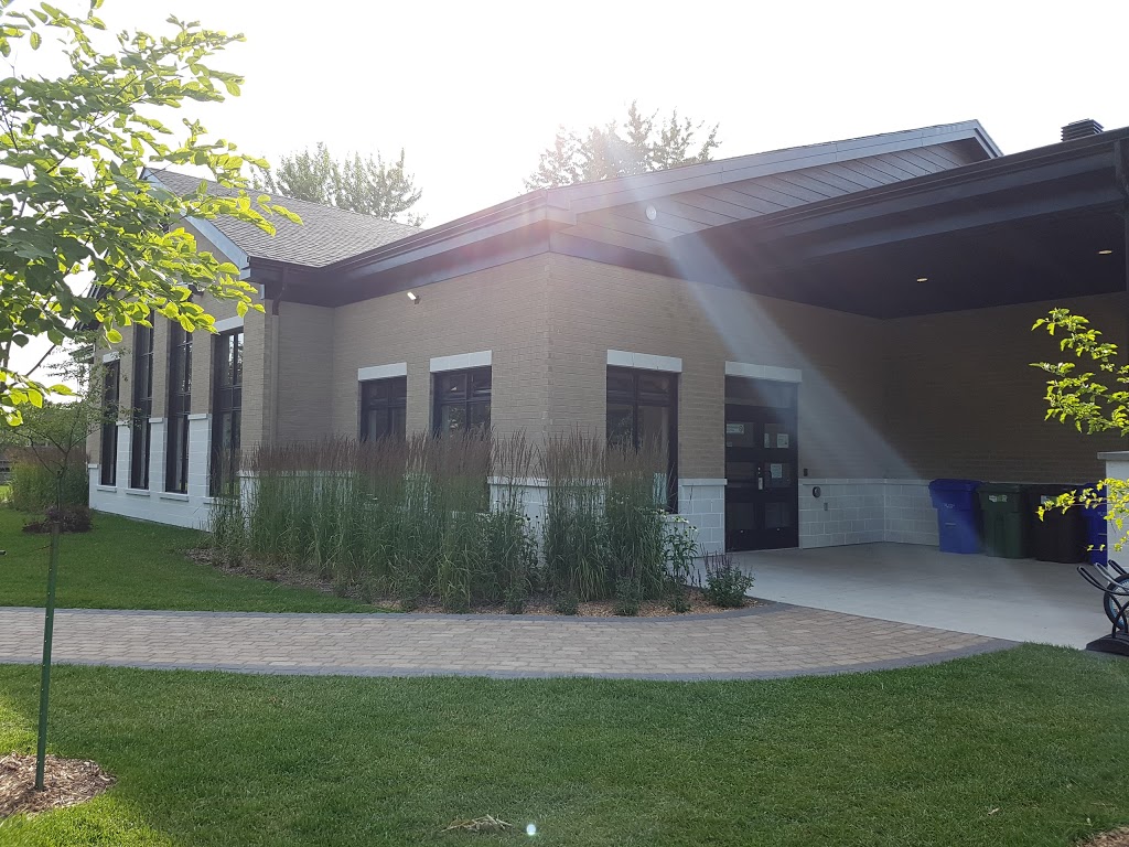 Piscine Municipale de Richelieu | 900 Rue des Oblats, Richelieu, QC J3L, Canada, Canada | Phone: (450) 658-4897