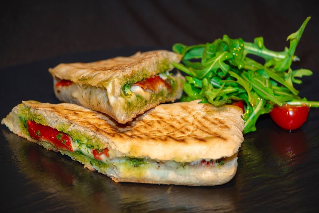 Pita Panini Express | 1257 Bd des Seigneurs, Terrebonne, QC J6W 4P7, Canada | Phone: (450) 471-0009