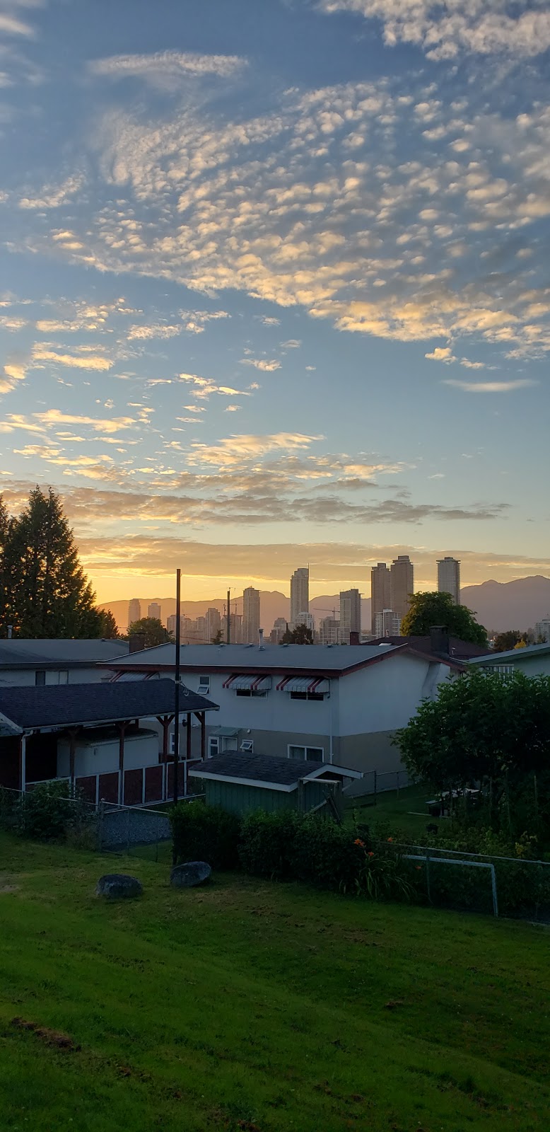 Harwood Park | 5251 Hardwick St, Burnaby, BC V5G 1L3, Canada | Phone: (604) 294-7540