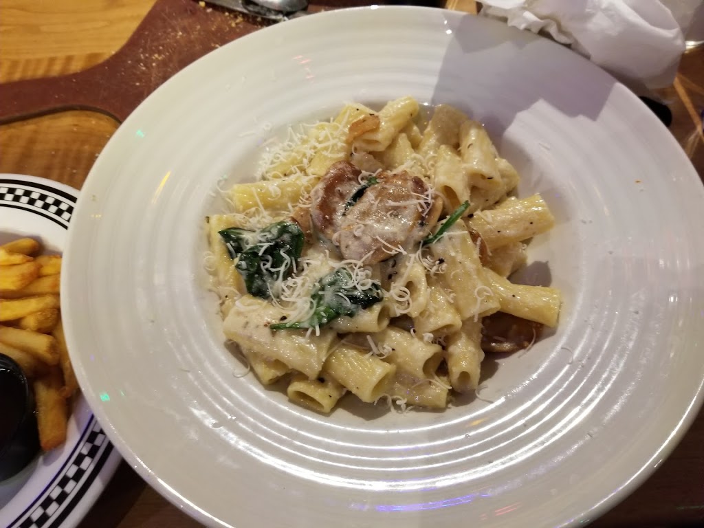 East Side Marios Whitby (Taunton) | 4170 Baldwin St S, Whitby, ON L1R 3H8, Canada | Phone: (905) 655-2075