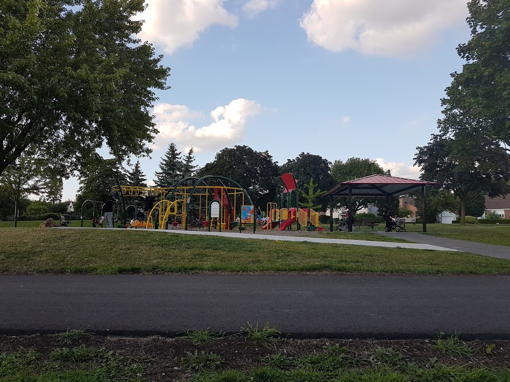 Maple Leaf Park | 320 Culford Rd, North York, ON M6L 2V7, Canada