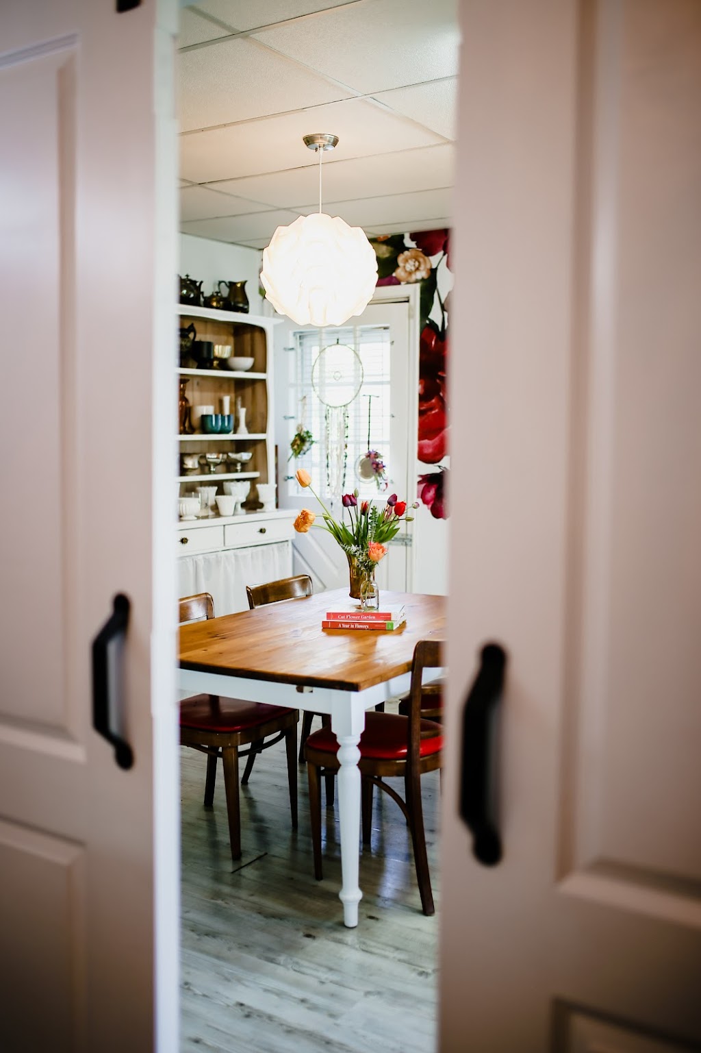 The Blooming Crate | 71 Baldwin St Unit #1, Whitby, ON L1M 1A3, Canada | Phone: (289) 356-4229