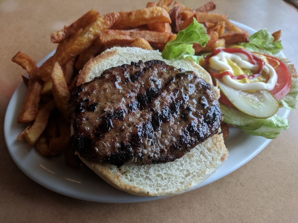 Georgian Family Restaurant | 401 Hume St, Collingwood, ON L9Y 1W7, Canada | Phone: (705) 446-0770