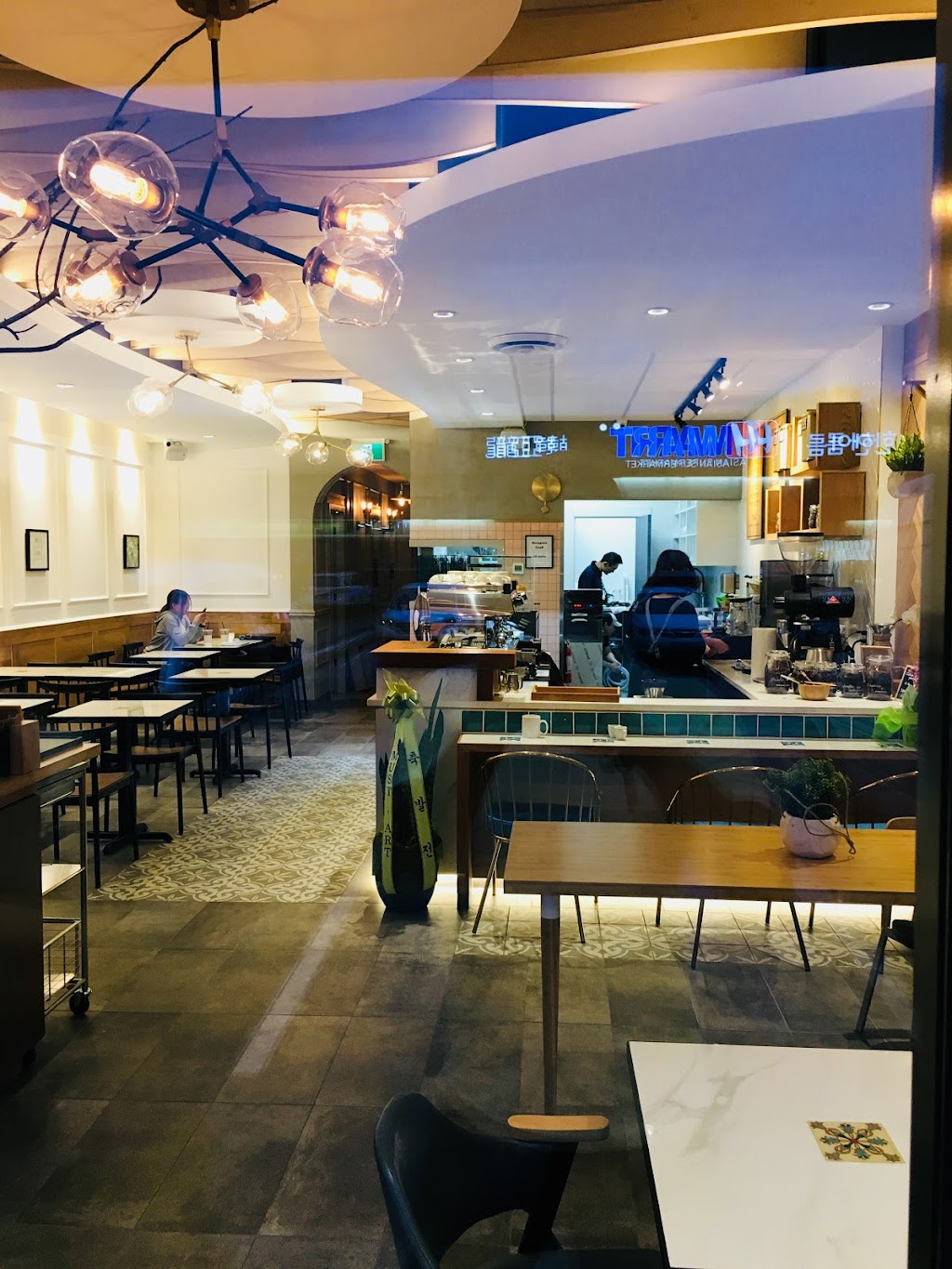 Must’art interior | 2951 Panorama Dr #35, Coquitlam, BC V3E 2W3, Canada | Phone: (778) 883-2580