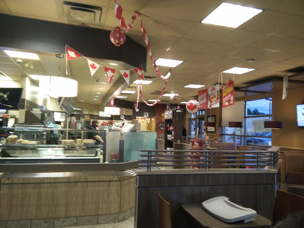 Tim Hortons | 111 Lombard St, Smiths Falls, ON K7A 5B8, Canada | Phone: (613) 283-6993