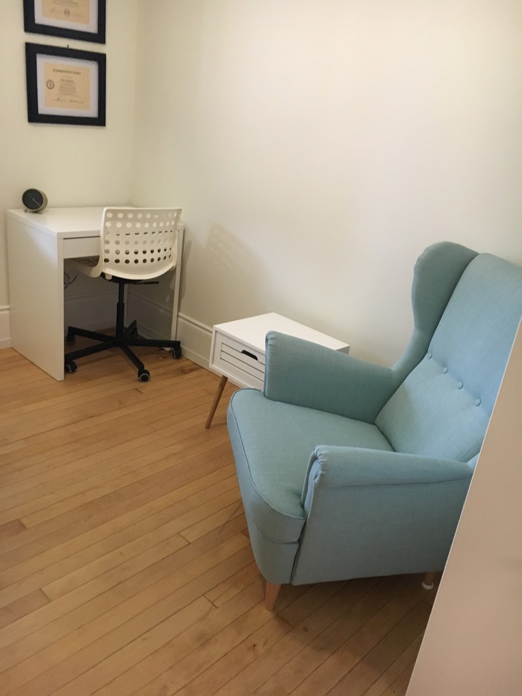 BreakThrough With Eleni | Two Rivers Health, 55 Delhi St, Guelph, ON N1E 4J3, Canada | Phone: (519) 546-1859