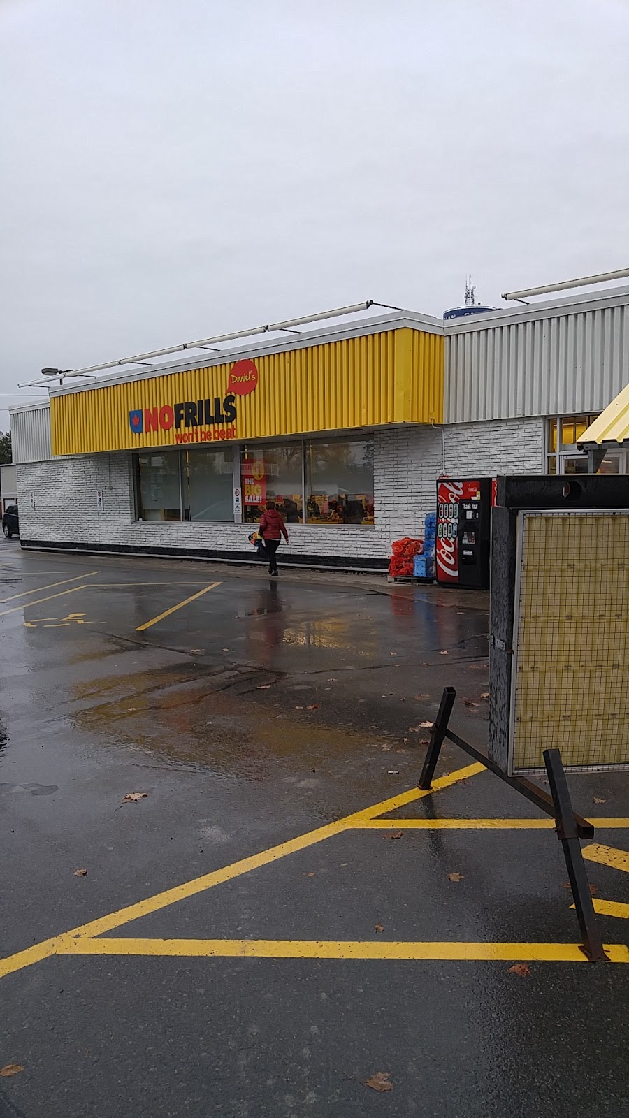 Daniels No Frills | 726 Principale St, Casselman, ON K0A 1M0, Canada | Phone: (866) 987-6453