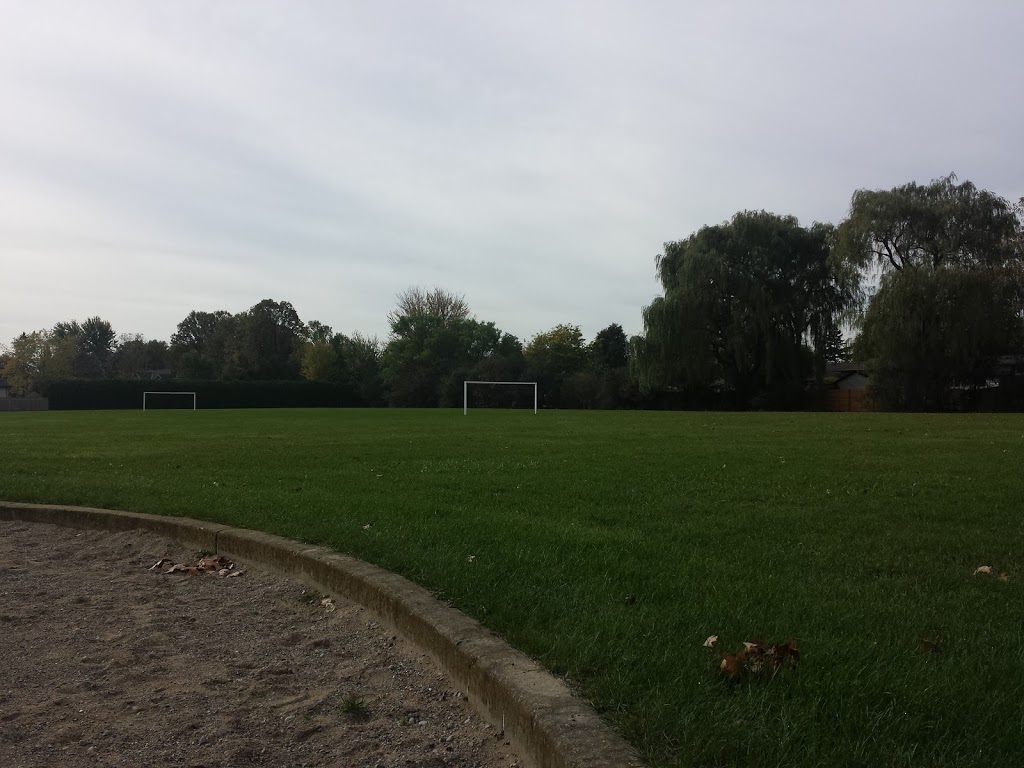 St. Lawrence Park | 5 St Lawrence Blvd, London, ON N6J 2W8, Canada | Phone: (519) 661-5575