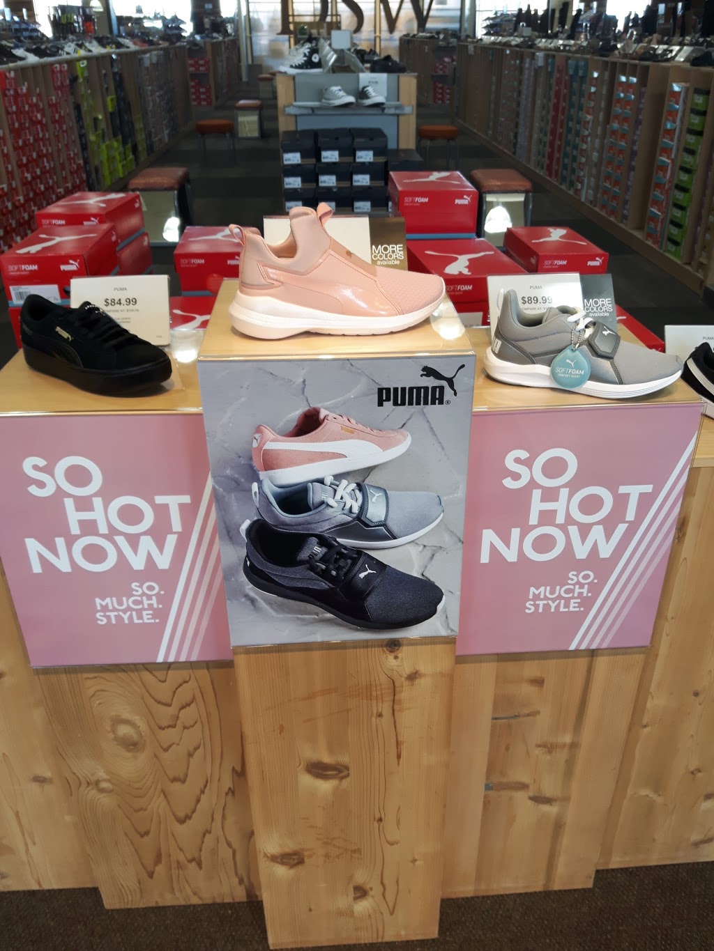 DSW Designer Shoe Warehouse | 80 Concert Way, Barrie, ON L4N 6N5, Canada | Phone: (705) 408-0155