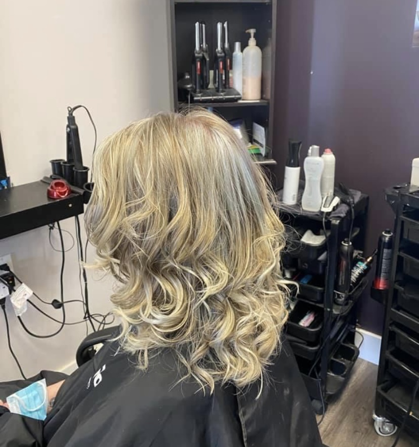 Do or Dye Hair Salon with Diane | 291 Island Hwy E Unit E, Parksville, BC V9P 1R8, Canada | Phone: (250) 607-1519