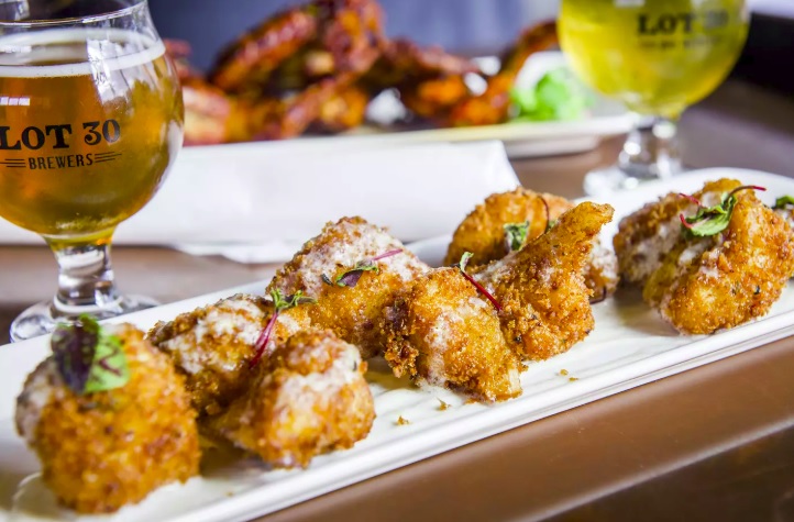 Lot 30 Brewers | 303 Lansdowne Ave, Toronto, ON M6K 2W5, Canada | Phone: (416) 588-1641
